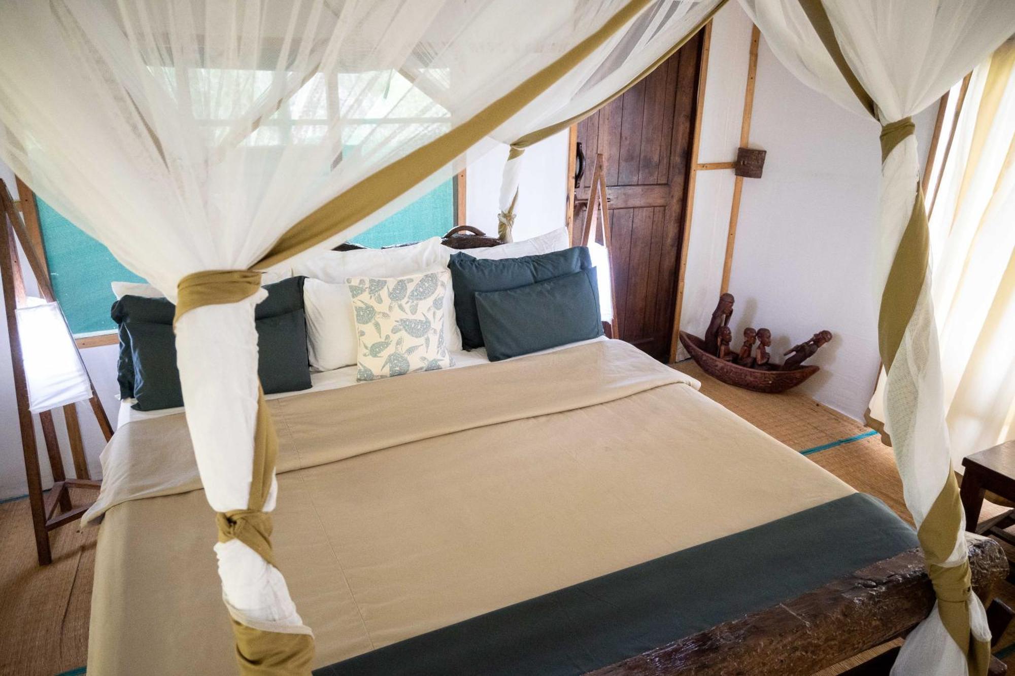 Simply Saadani Camp Hotel Mkwaja Bagian luar foto